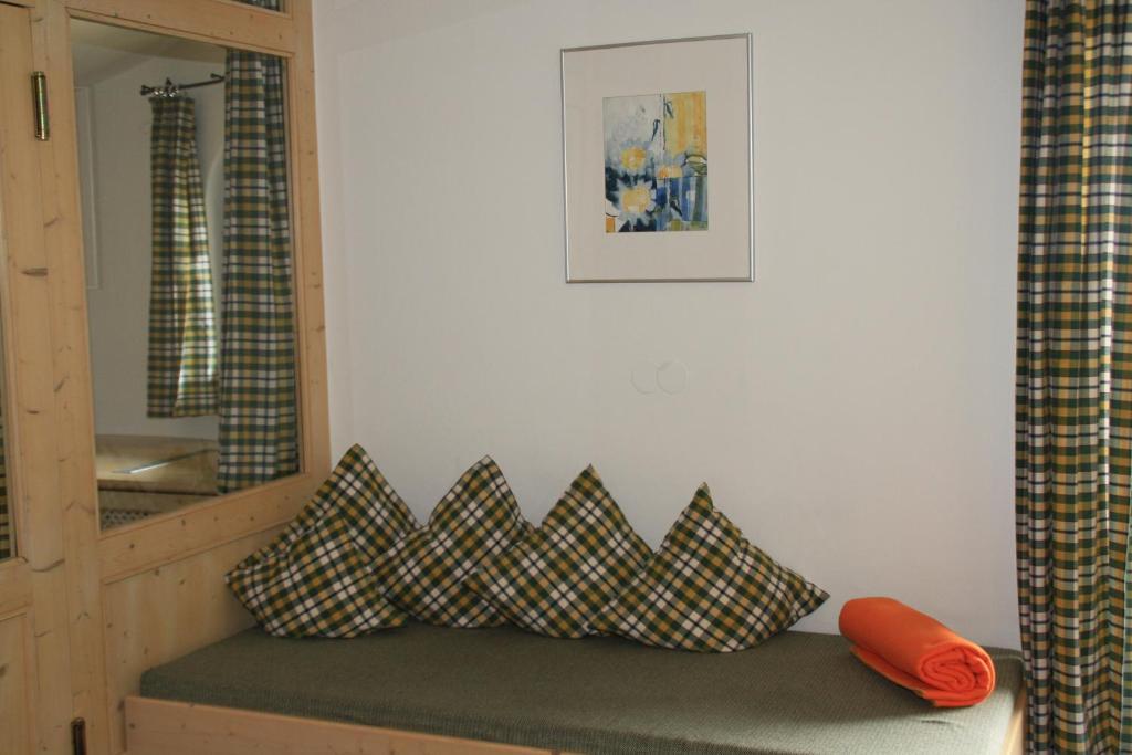 Apartments Margarethe Neukirchen am Großvenediger Rum bild